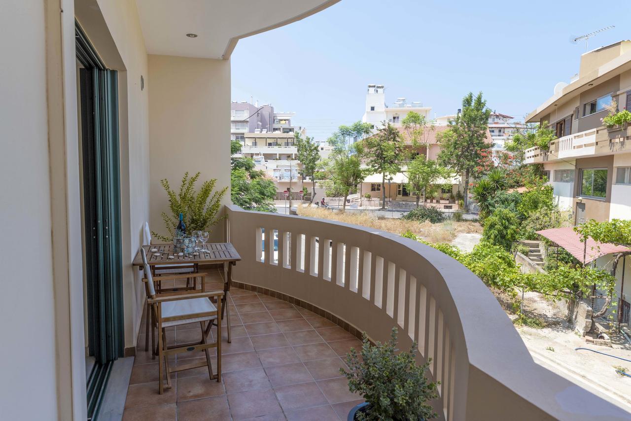 Plumi City Apartments خانيا المظهر الخارجي الصورة